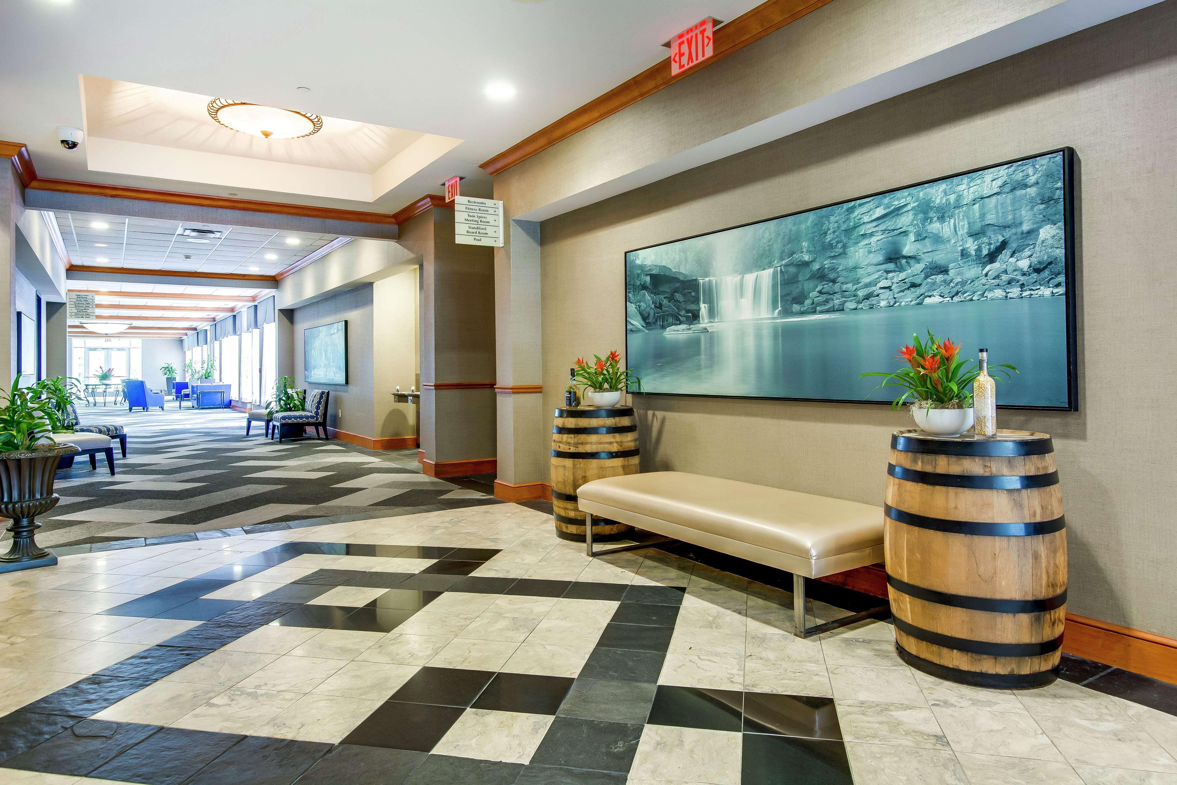 Hilton Garden Inn Louisville Airport Exterior photo
